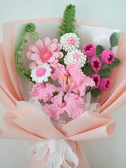 Pink Lily with Daisy and Bellflower Bouquet by Foxchill, handmade crochet flowers, close-up of the crocheted petals and foliage