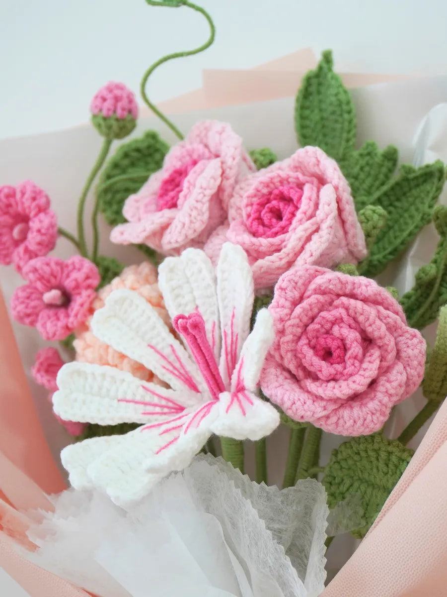 White Lily and Pink Rose Bouquet by Foxchill, handmade crochet flowers, close-up of the crocheted petals and foliage
